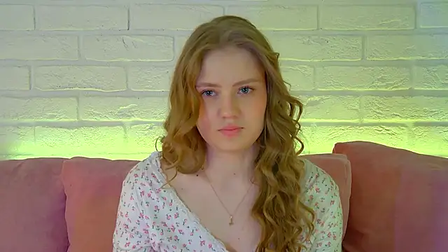 Snapshot of SelinSwarovski chatting on March 21, 2026, 4:11 pm SelinSwarovski online show from March 21, 2026, 4:11 pm