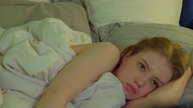 Snapshot of SelinSwarovski chatting on March 19, 2026, 4:23 am SelinSwarovski online show from March 19, 2026, 4:23 am