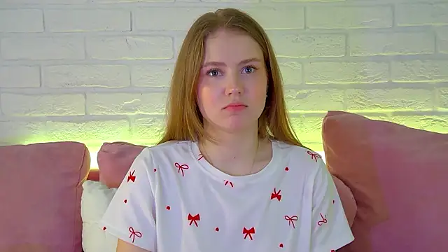 Snapshot of SelinSwarovski chatting on March 10, 2026, 4:33 pm SelinSwarovski online show from March 10, 2026, 4:33 pm