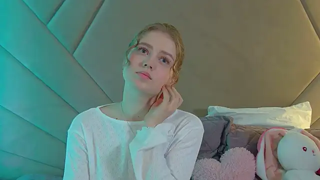 Snapshot of SelinSwarovski chatting on March 4, 2026, 4:26 pm SelinSwarovski online show from March 4, 2026, 4:26 pm