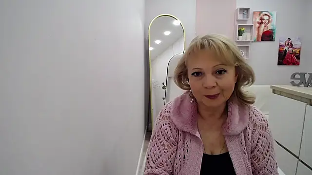 Snapshot of Milla_Cutie18 chatting on February 26, 2026, 6:24 am Milla Cutie18 online show from February 26, 2026, 6:24 am