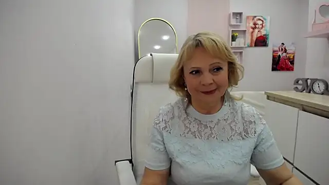 Snapshot of Milla_Cutie18 chatting on April 1, 2026, 5:09 am Milla Cutie18 online show from April 1, 2026, 5:09 am