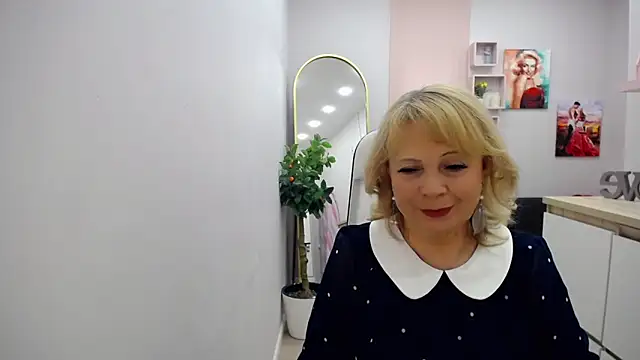Snapshot of Milla_Cutie18 chatting on April 9, 2026, 5:09 am Milla Cutie18 online show from April 9, 2026, 5:09 am