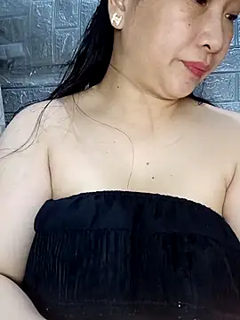 Snapshot of Basabetnga chatting on April 19, 2026, 12:39 pm Basabetnga online show from April 19, 2026, 12:39 pm