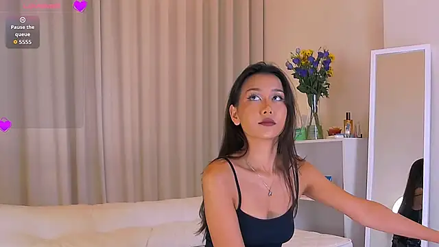 Melissa Mone online show from September 24, 2025, 3:46 am