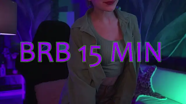 Snapshot of LuxRayi chatting on January 6, 2026, 2:37 am LuxRayi online show from January 6, 2026, 2:37 am