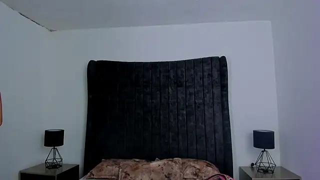 NataGarcia online show from November 27, 2025, 4:18 pm