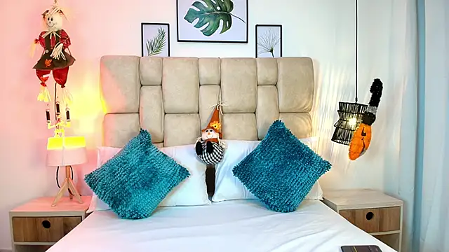 AdharaSmithh online show from October 31, 2025, 7:21 pm