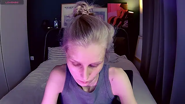 Snapshot of KatiKate chatting on June 20, 2026, 6:13 pm KatiKate online show from June 20, 2026, 6:13 pm
