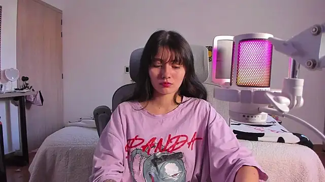 Snapshot of Sakito_Tokio chatting on October 28, 2025, 10:09 pm Sakito Tokio online show from October 28, 2025, 10:09 pm