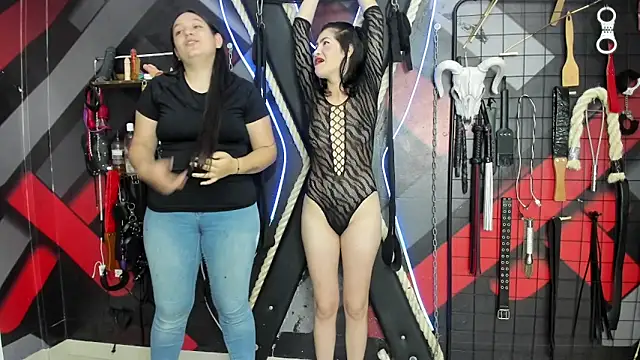 SUBMISSION BDSM online show from April 19, 2026, 10:27 am