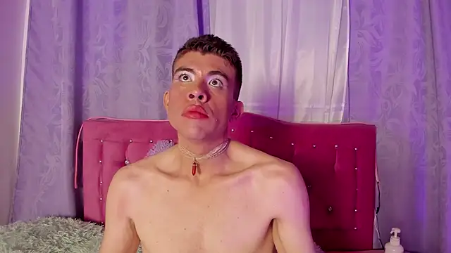 eva luxee online show from December 7, 2024, 10:17 am