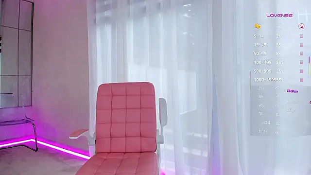 missdiamond  online show from March 12, 2026, 8:29 am