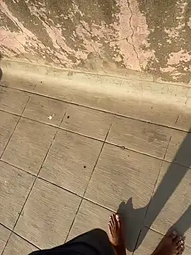 Snapshot of Desiboy___21 chatting on December 15, 2024, 3:24 am Desiboy 21 online show from December 15, 2024, 3:24 am