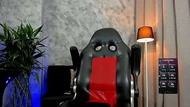 boyc022  online show from December 16, 2025, 2:54 pm