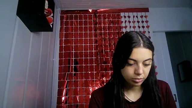 Snapshot of isabella048 chatting on September 28, 2025, 9:00 pm isabella048 online show from September 28, 2025, 9:00 pm