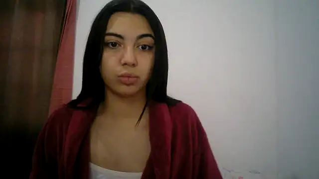 Snapshot of isabella048 chatting on September 10, 2025, 7:13 pm isabella048 online show from September 10, 2025, 7:13 pm
