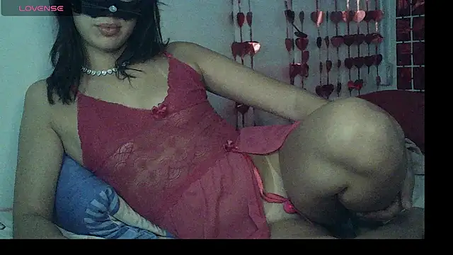 Snapshot of isabella048 chatting on November 29, 2025, 12:00 am isabella048 online show from November 29, 2025, 12:00 am