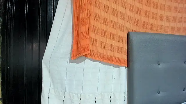 Snapshot of angela_nix chatting on October 26, 2025, 3:18 am angela nix online show from October 26, 2025, 3:18 am