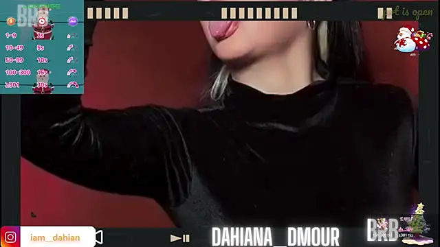 Snapshot of Dahian_Dmour chatting on December 15, 2025, 12:11 pm Dahian Dmour online show from December 15, 2025, 12:11 pm