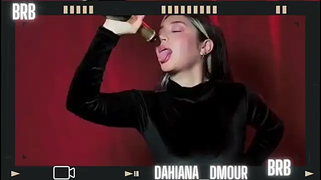 Snapshot of Dahian_Dmour chatting on December 13, 2025, 8:04 pm Dahian Dmour online show from December 13, 2025, 8:04 pm