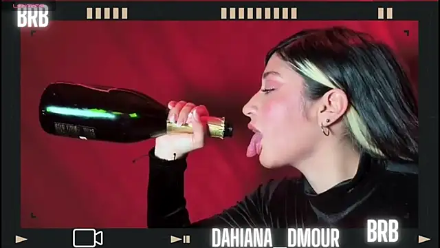 Snapshot of Dahian_Dmour chatting on December 2, 2025, 12:07 pm Dahian Dmour online show from December 2, 2025, 12:07 pm