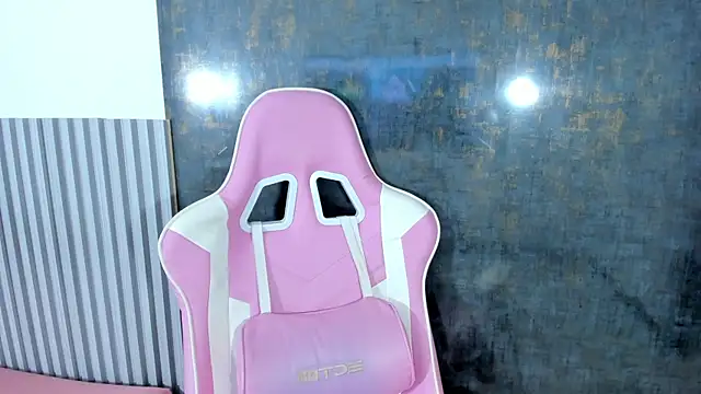 lana boomer online show from October 1, 2025, 8:13 pm