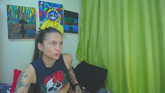 Snapshot of Leyla_Horny_Bg chatting on November 29, 2025, 1:28 am Leyla Horny Bg online show from November 29, 2025, 1:28 am