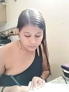 Stylevoluptuousvycky online show from January 26, 2025, 8:13 pm