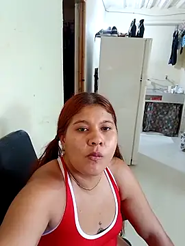 Stylevoluptuousvycky online show from November 6, 2025, 8:02 pm