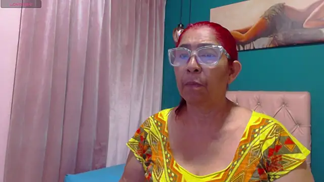 Snapshot of renata_milf_ chatting on November 17, 2025, 12:20 pm renata milf online show from November 17, 2025, 12:20 pm