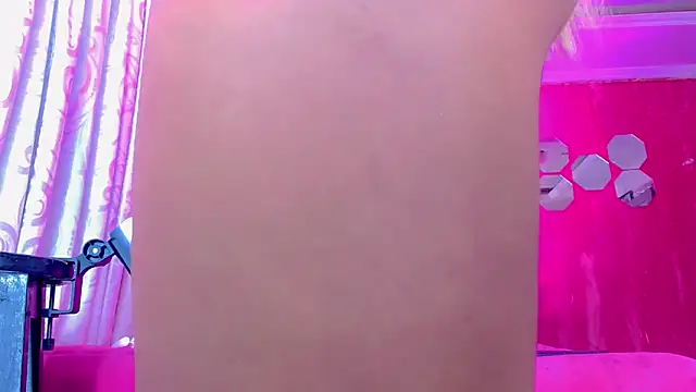 TiffanyMackensyy online show from March 29, 2026, 11:28 pm