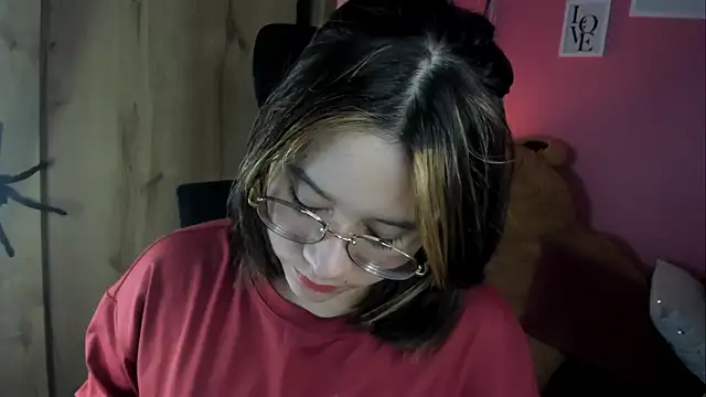 agnes 213 online show from February 21, 2026, 1:46 pm