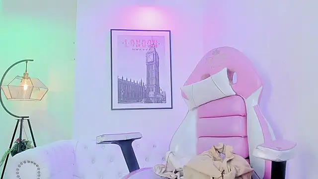 Theia moon online show from March 14, 2025, 1:02 pm