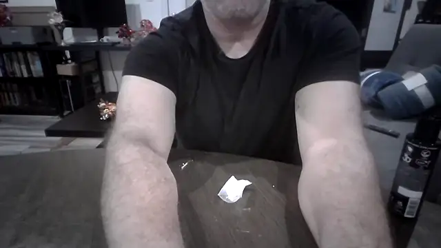 Snapshot of LARawAlways2 chatting on October 24, 2025, 8:24 am LARawAlways2 online show from October 24, 2025, 8:24 am