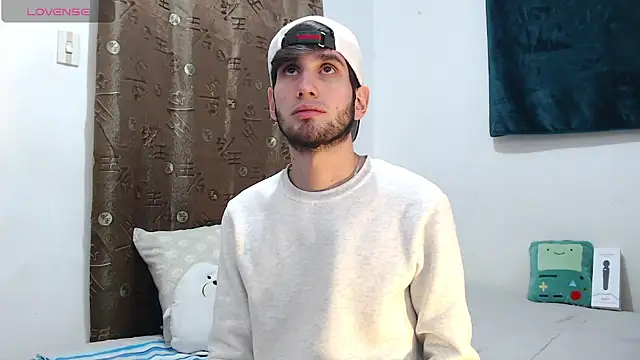 Thhiago tay online show from December 1, 2025, 7:26 pm