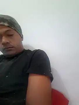 thegirlhot34 online show from March 18, 2026, 9:01 am