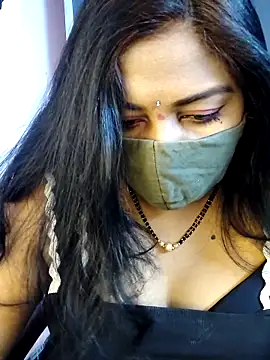 Snapshot of RomeoJuliet345 chatting on March 12, 2026, 10:30 am RomeoJuliet345 online show from March 12, 2026, 10:30 am