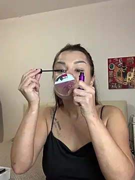 MiraMiss online show from October 1, 2025, 8:41 am