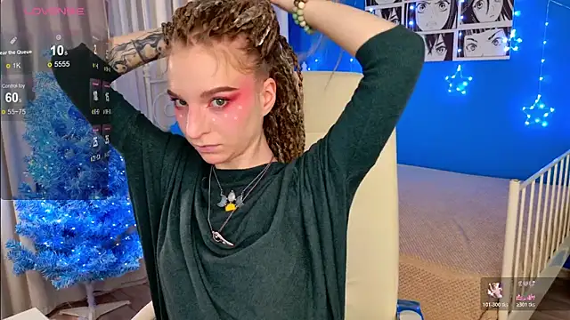 VioletShine online show from December 22, 2025, 8:25 am