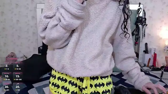 Snapshot of Queenjenn__ chatting on February 26, 2026, 10:15 am Queenjenn online show from February 26, 2026, 10:15 am