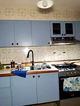 Snapshot of Alison_fitness chatting on November 6, 2025, 10:19 am Alison fitness online show from November 6, 2025, 10:19 am