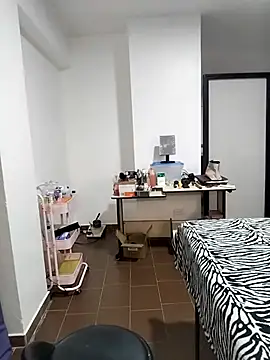 Snapshot of Alison_fitness chatting on October 28, 2025, 10:25 am Alison fitness online show from October 28, 2025, 10:25 am