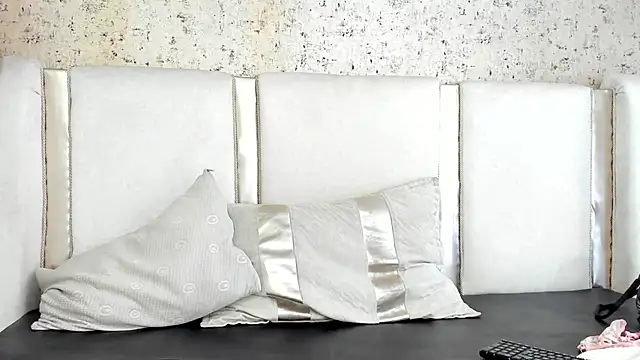 Snapshot of Candy_Bony chatting on January 18, 2025, 7:26 pm Candy Bony online show from January 18, 2025, 7:26 pm