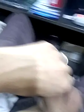 Steve98768 online show from September 12, 2025, 8:19 pm