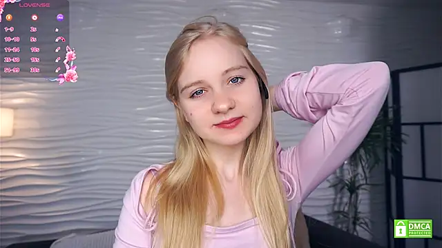 OdelinaFicken online show from September 30, 2025, 5:57 am