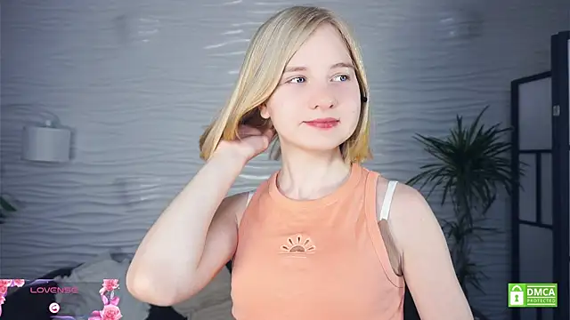 OdelinaFicken online show from November 2, 2025, 5:23 am