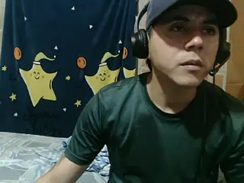 Snapshot of Horny_dirty_boy chatting on January 6, 2025, 11:19 pm Horny dirty boy online show from January 6, 2025, 11:19 pm