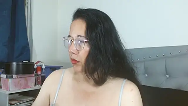 maturepriscila online show from February 20, 2026, 12:51 pm