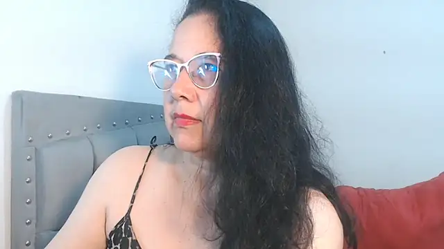 Snapshot of maturepriscila chatting on September 9, 2025, 3:32 pm maturepriscila online show from September 9, 2025, 3:32 pm